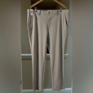 NWT Men’s‎ Penguin Slim Fit Stretch Moisture Wicking Agate Gray 38x30